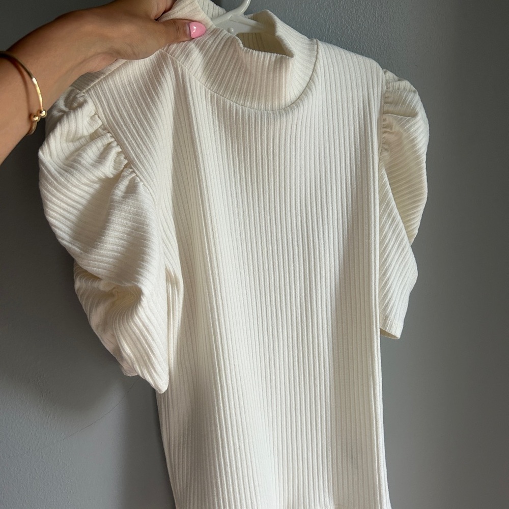 Forever 21 Cream Ribbed Puff Sleeve Blouse